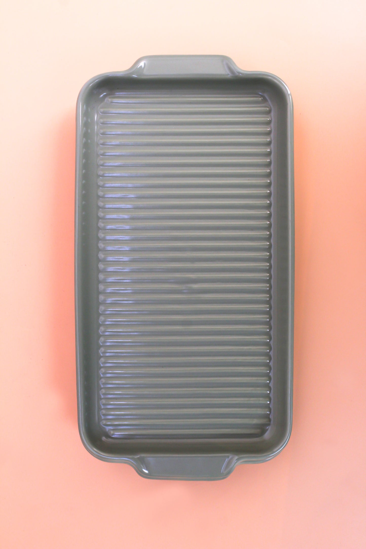 Textured serving platter/tray