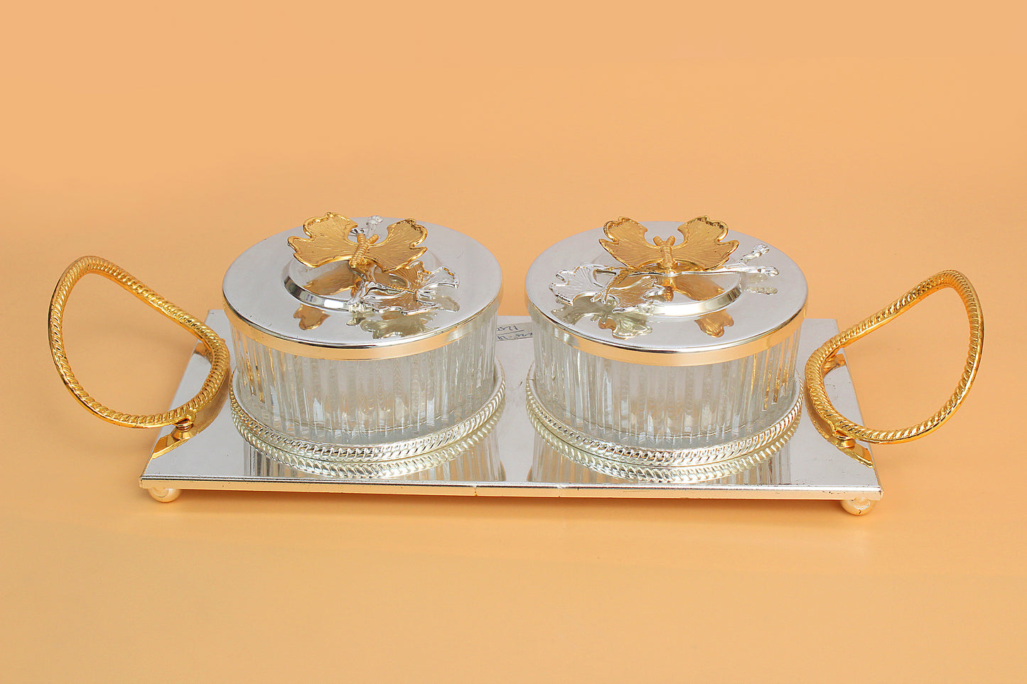 Premium quality Glass bowl  with metal stand and lid