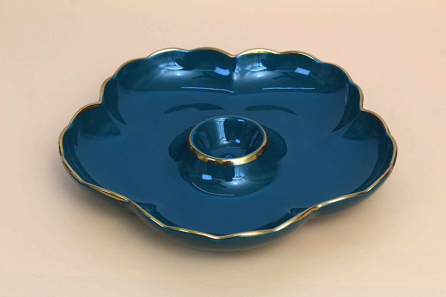 flower shaped ceramic plate with dip compartment