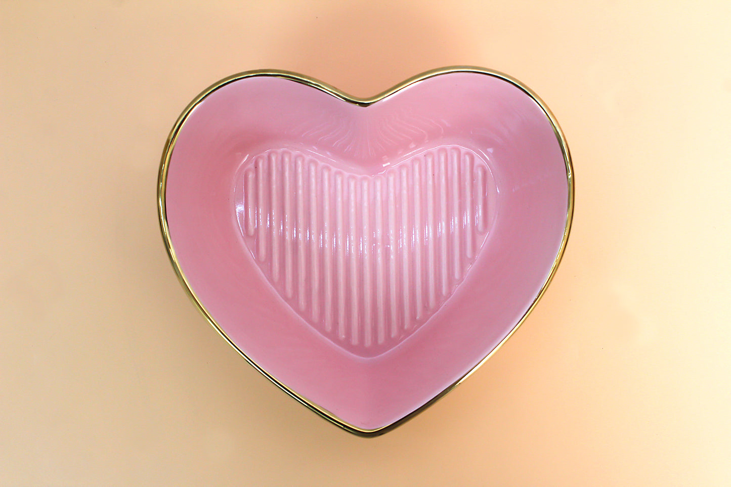 heart-shaped ceramic bowl