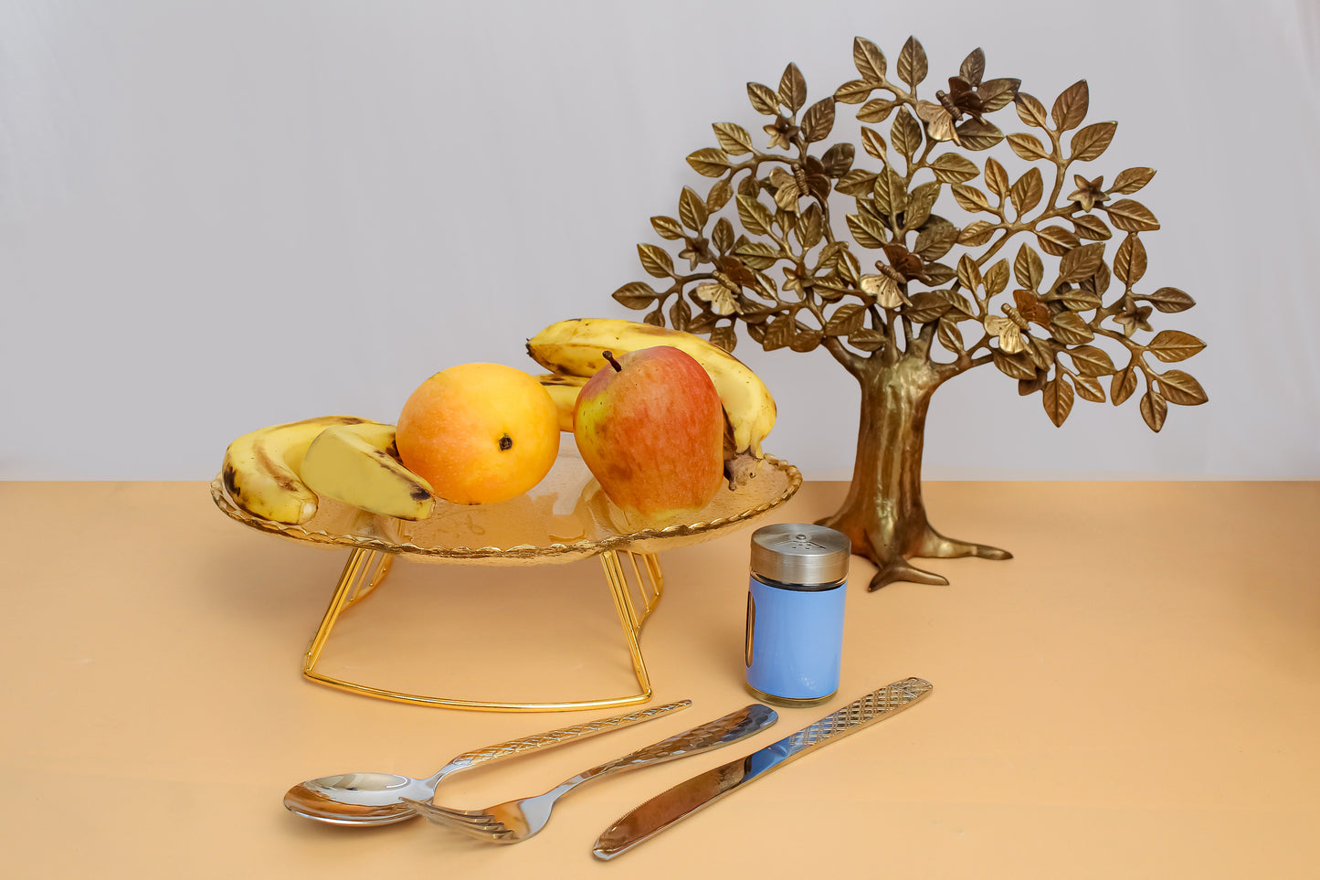 Glass platter with metal stand